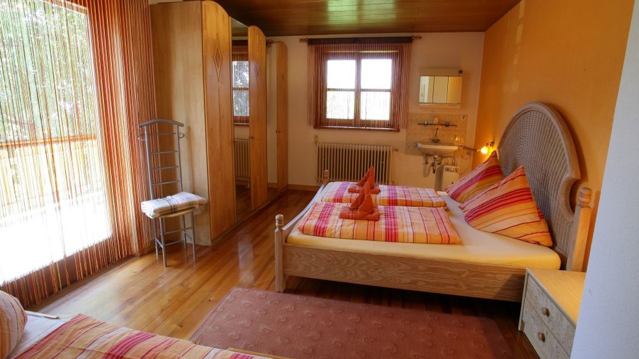 Schlafzimmer im Obergeschoss Schlafzimmer im Obergeschoss